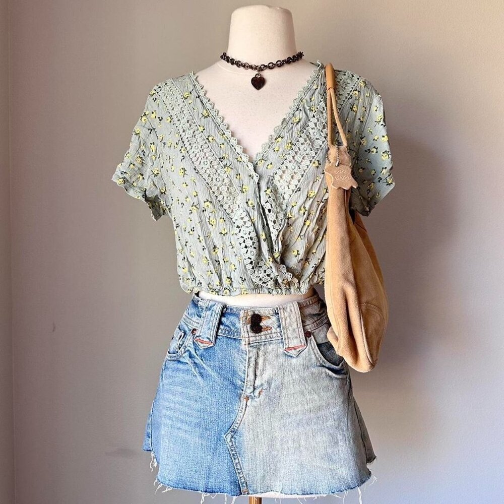 Blue and yellow floral top perfect for spring and summer